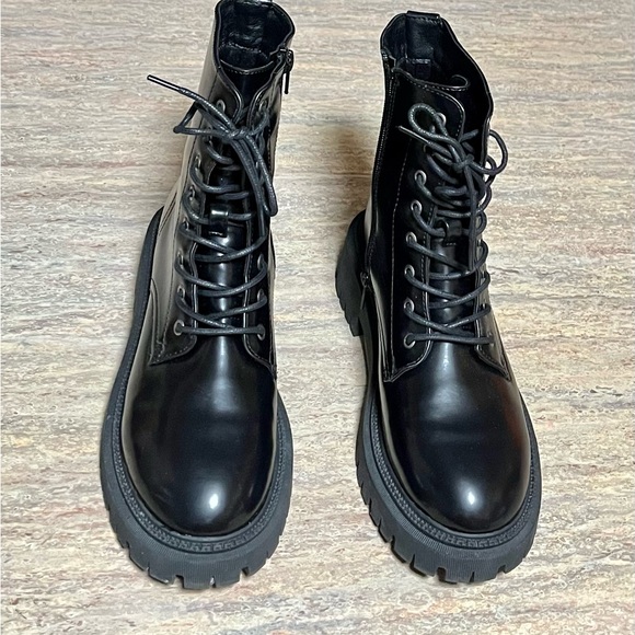 Aeropostale Shoes - Aeropostale combat boots